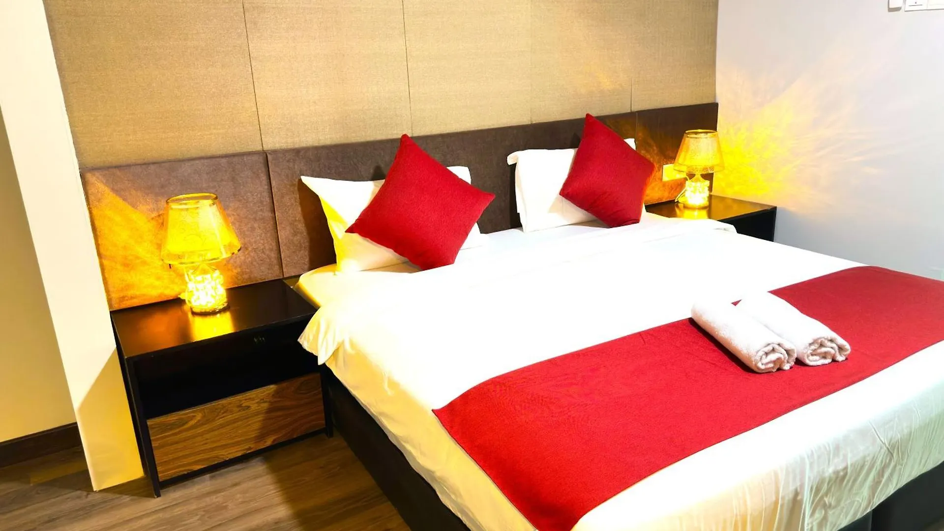 Happysty By Golden Hour Maritime Suite George Town Hotel apartamentowy
